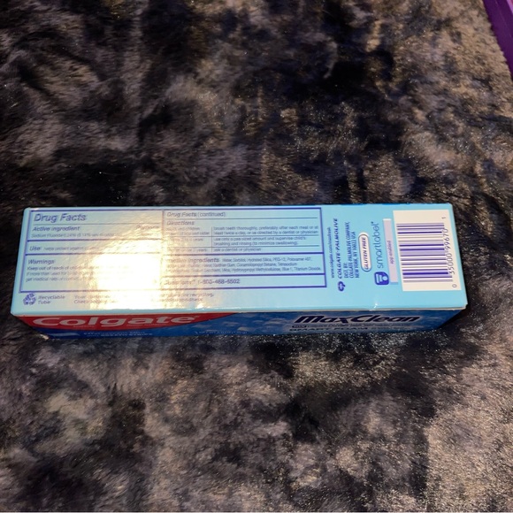 Colgate toothpaste - Picture 8 of 9